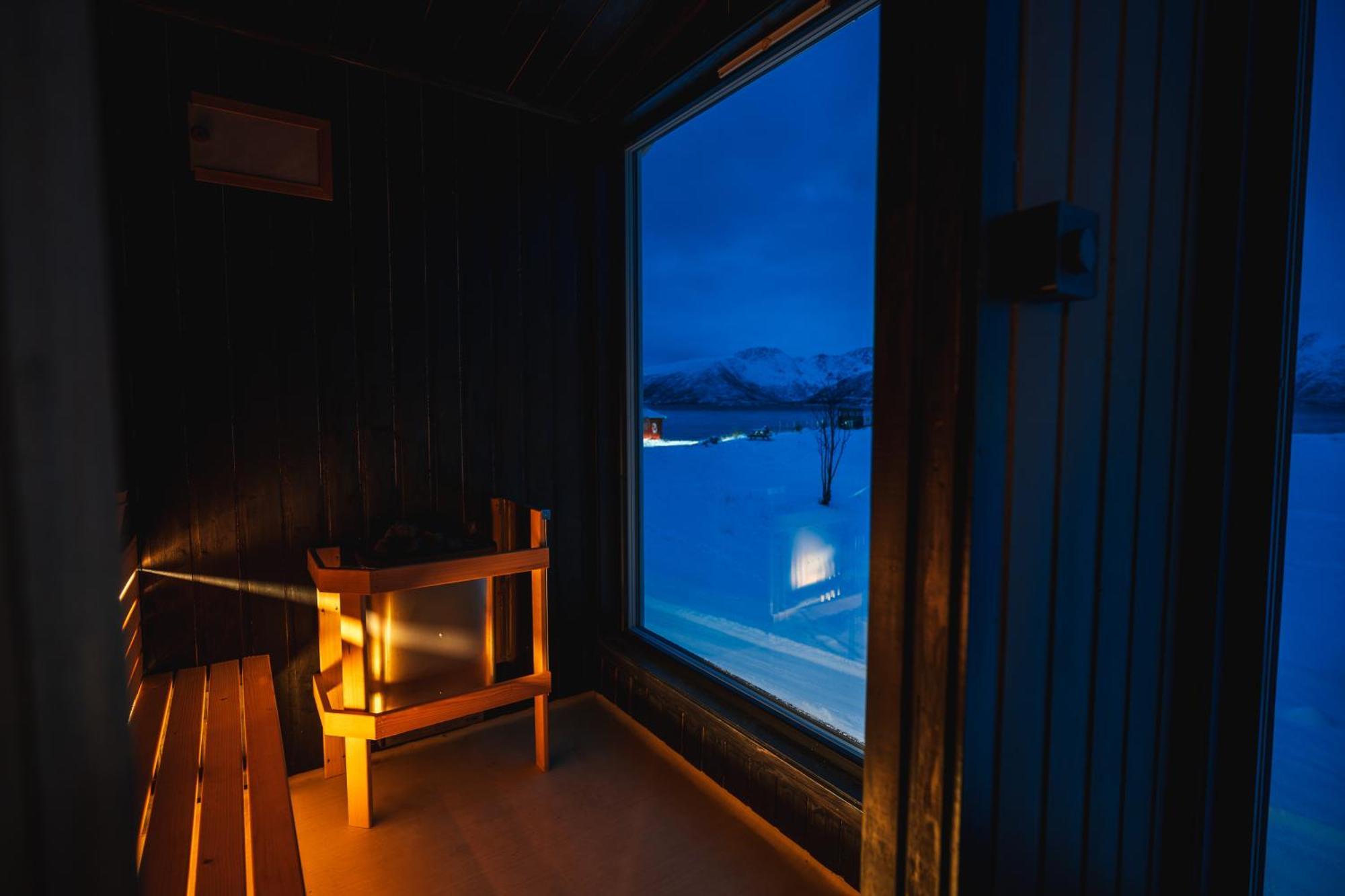 Aera - Glass Lodge